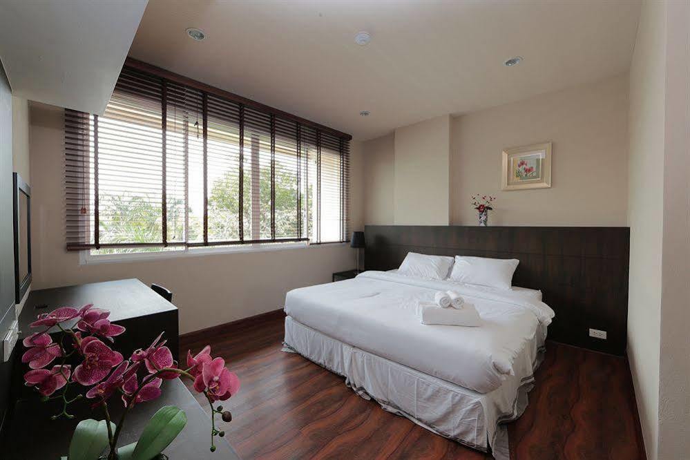 The Tepp Aparthotel 방콕 외부 사진