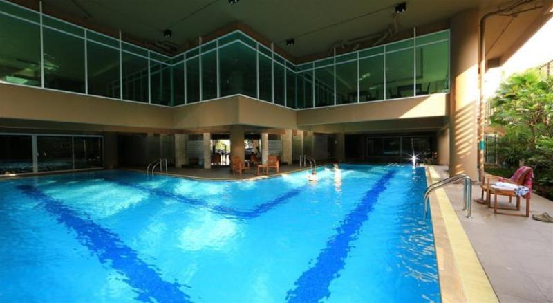 The Tepp Aparthotel 방콕 외부 사진